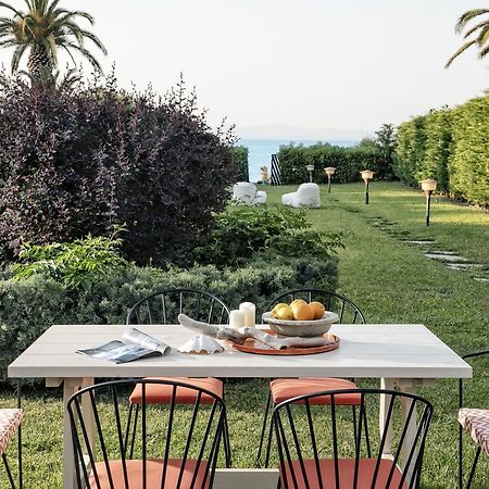 Hestia Beachfront Villa Polychrono Buitenkant foto