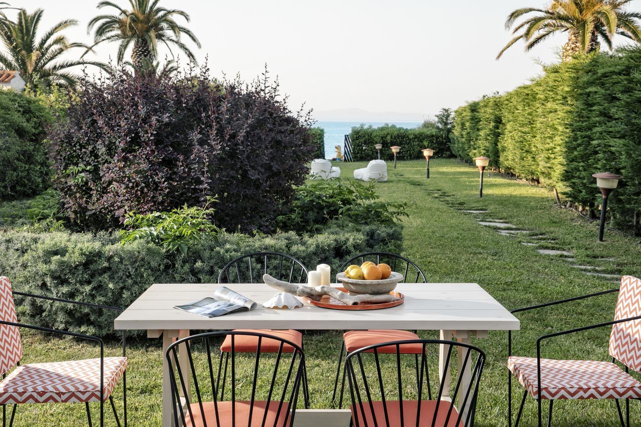 Hestia Beachfront Villa Polychrono Buitenkant foto
